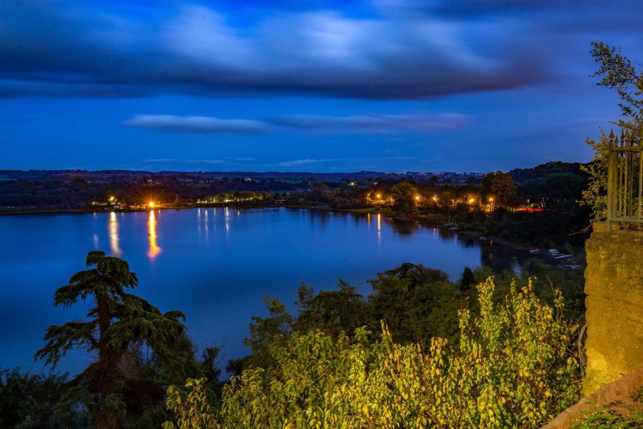 Centro E Spiaggia Ambra Anguillara Sabazia Buitenkant foto